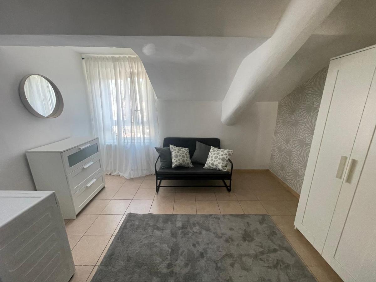 Apartmán Mansarda Di Nolo-Mm Pasteur-Red Line Milán Exteriér fotografie