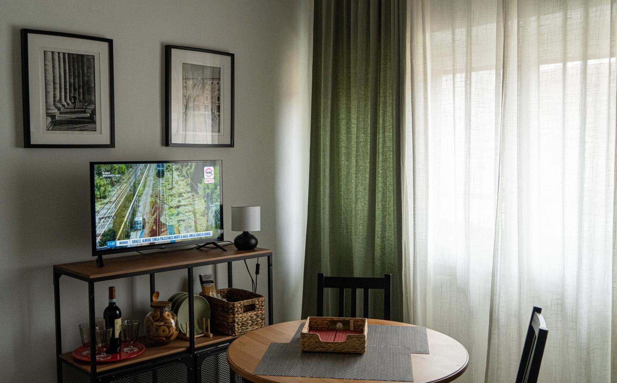 Apartmán Mansarda Di Nolo-Mm Pasteur-Red Line Milán Exteriér fotografie